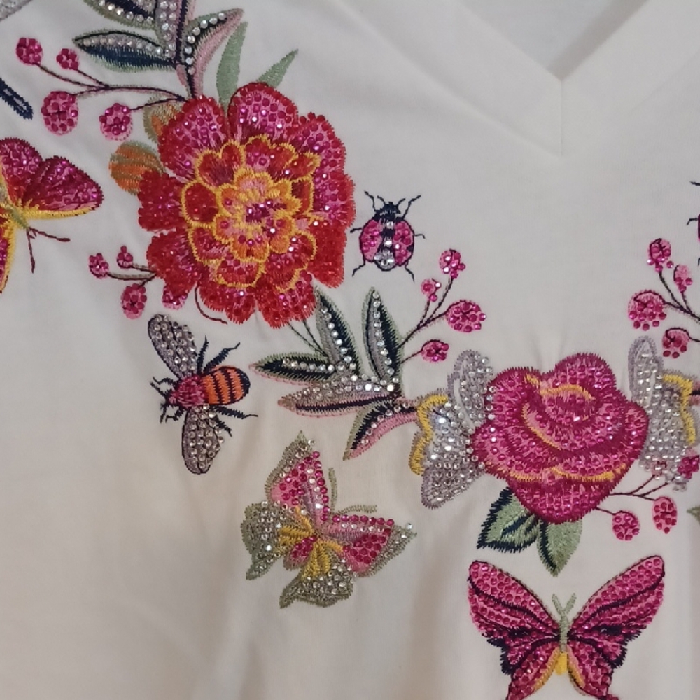 White Floral Embroidered Sparkly Top - Picture 2 of 7